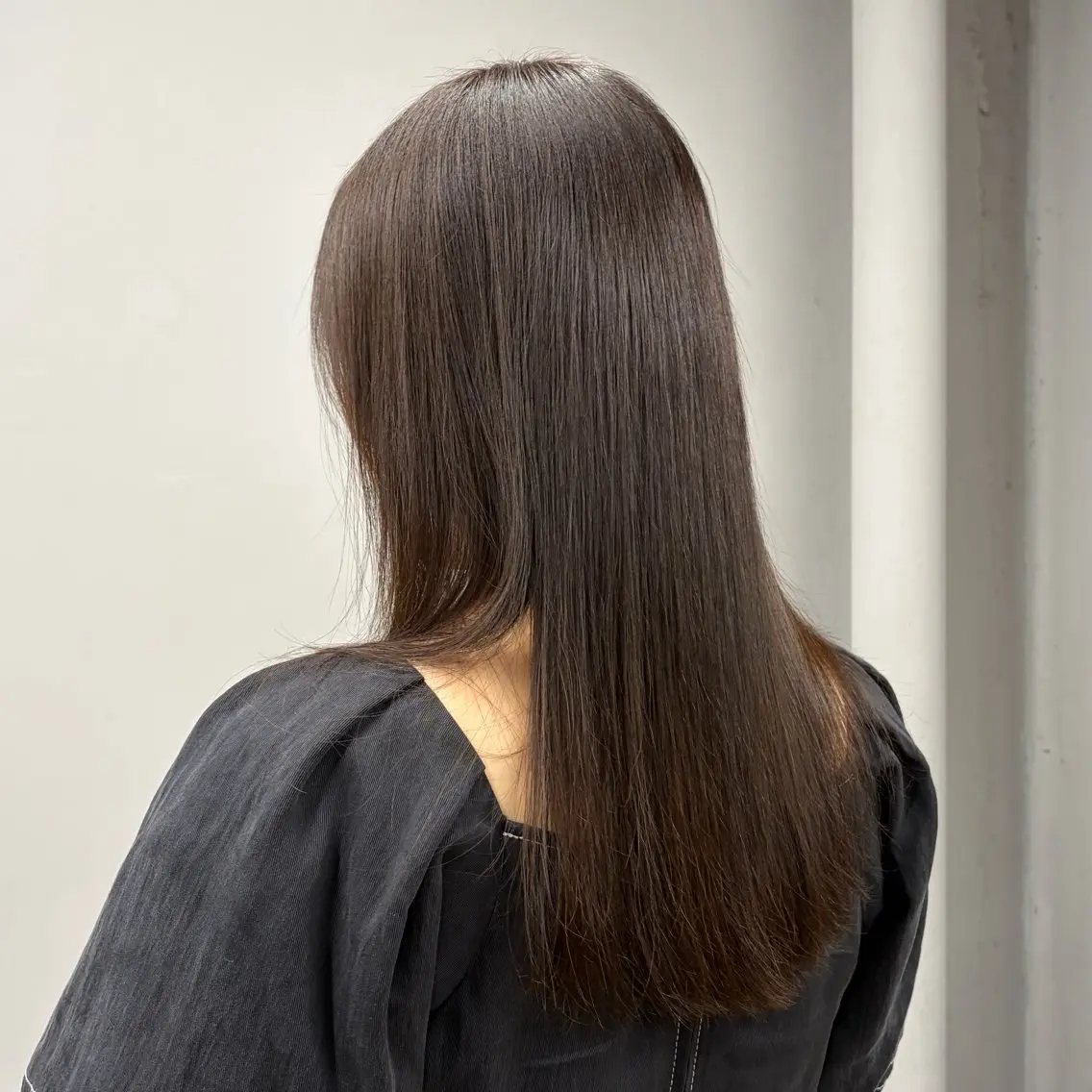 セミロング ヘアカラー トリートメント 𝐀𝐦𝐞𝐫𝐢 /透明感カラーのヘアスタイル
