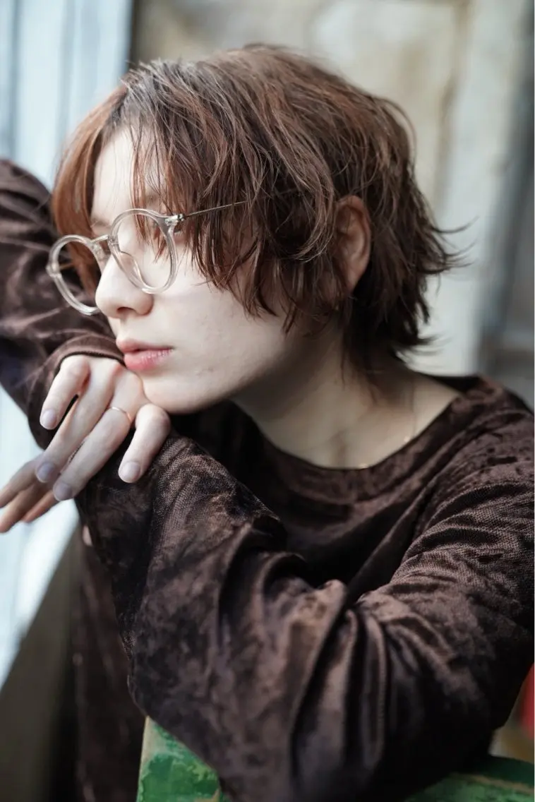 ショート カラー パーマ ズミ🦖レイヤー 艶ボブ/Wカラーのヘアスタイル