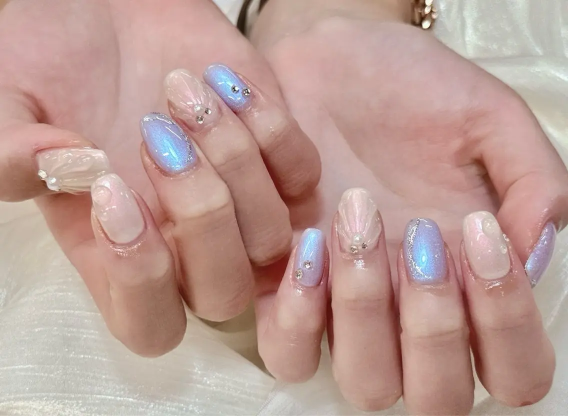 ネイル チークネイル 成人式 フレンチネイル グラデーション 氷ネイル・うるうるネイル ハンドネイル 陳 美希のネイルデザイン