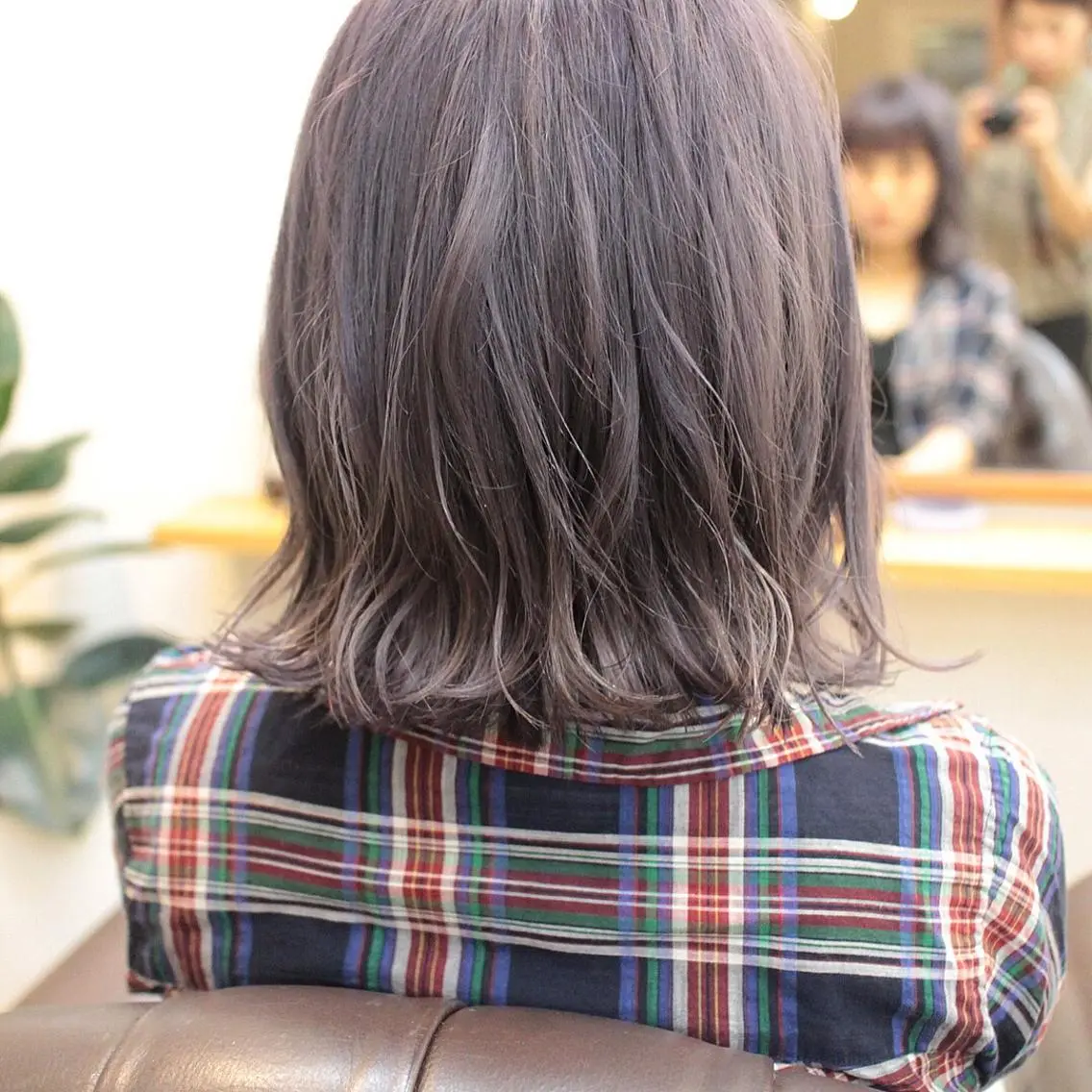 カラー ブリーチ クニモトハルナ ボブ/柔らかカラーのヘアスタイル