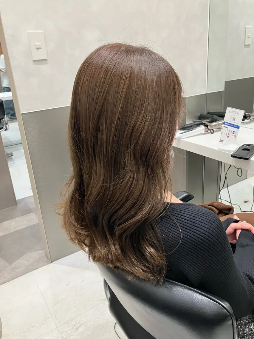 ロング カラー カット ヘアカラー トリートメント 💖ブリーチなし透明 感💖ASAHIのヘアスタイル