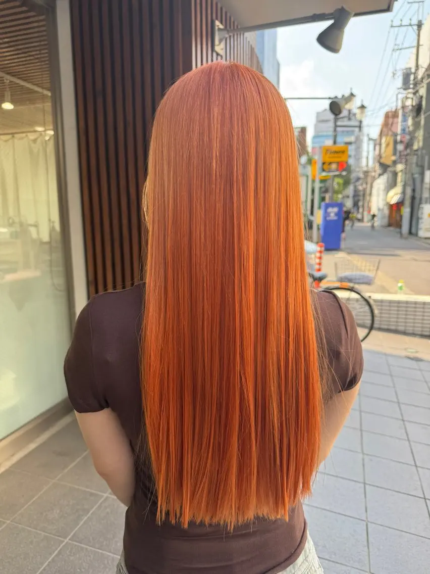 セミロング ヘアカラー ルーツ/ デザイン/ ハイトーン/おこのぎのヘアスタイル