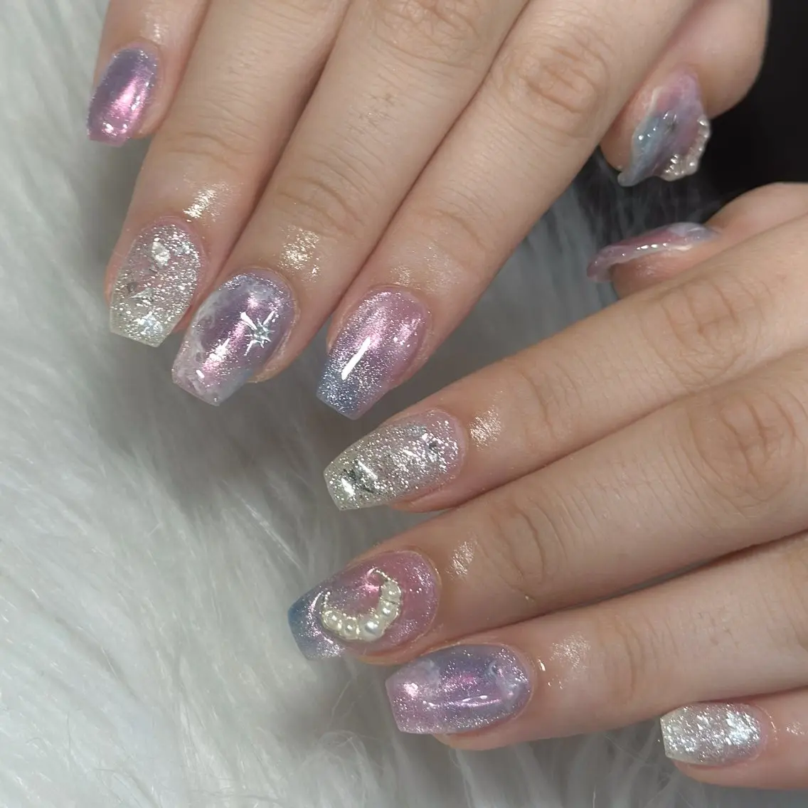 ネイル ハンドネイル フットネイル LAVISH nanamiのネイルデザイン