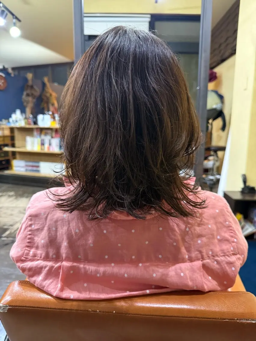 ミディアム waratic 久場のヘアスタイル