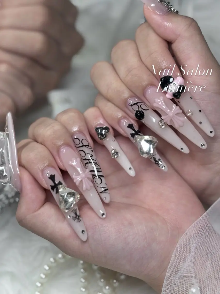 ネイル ハンドネイル Lumière| ロング|ワンホンのネイルデザイン
