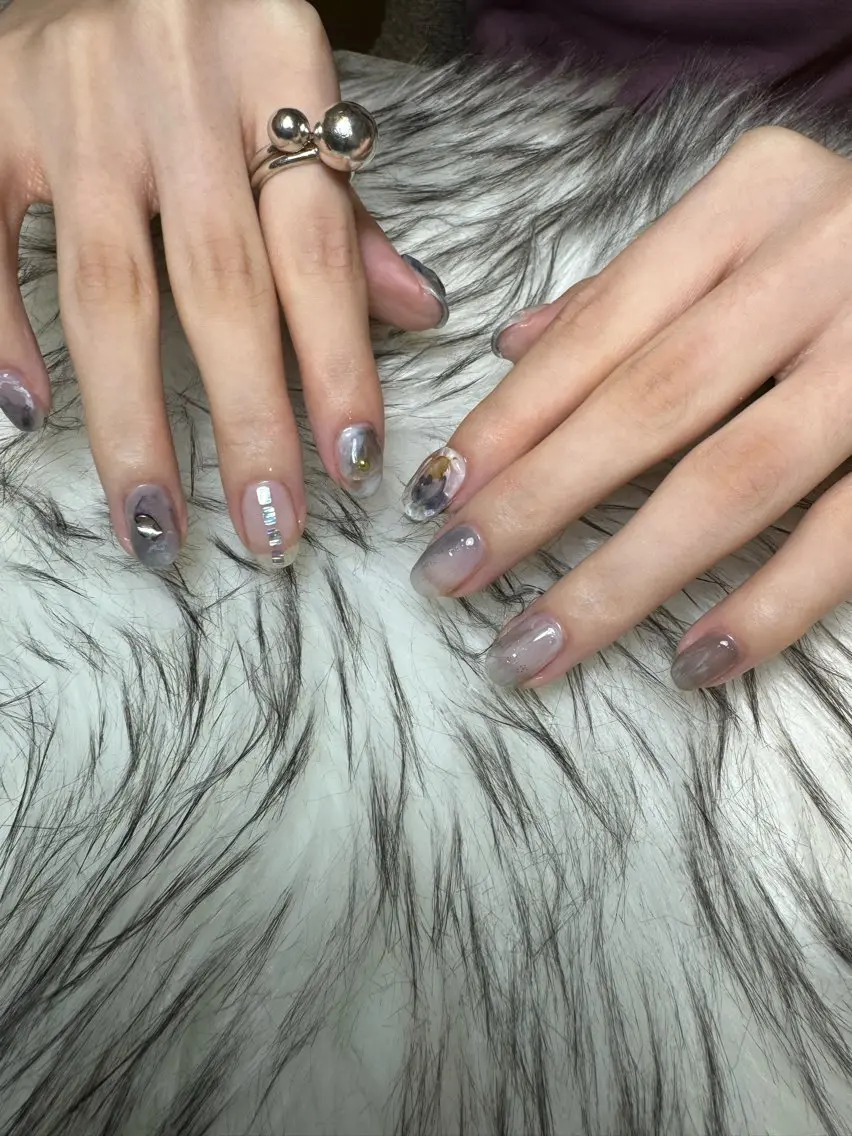ネイル ニュアンスネイル atelier auiのネイルデザイン