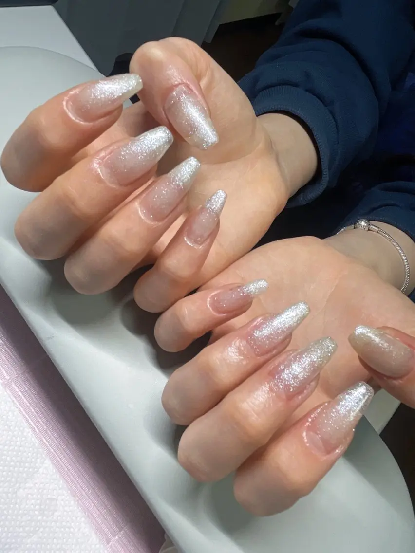 ネイル グラデーション キラキラネイル ラメ(グリッター) ラメグラデーション ハンドネイル フットネイル ハンドケア K&T nail salonのネイルデザイン