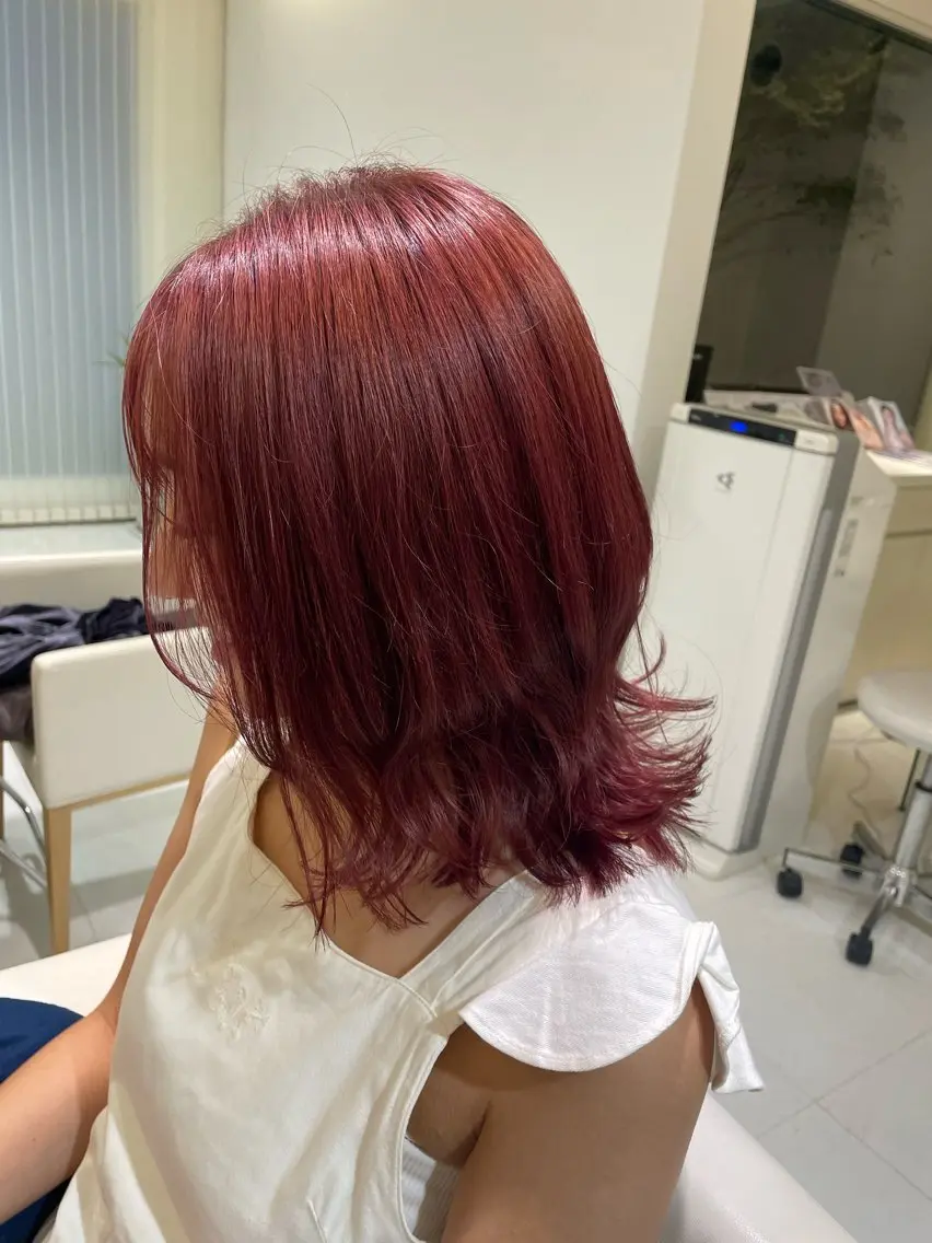 ミディアム カラー ミディアムレイヤー ピンクカラー レイヤーカット WISTARIA FIELD坂本結希奈のヘアスタイル