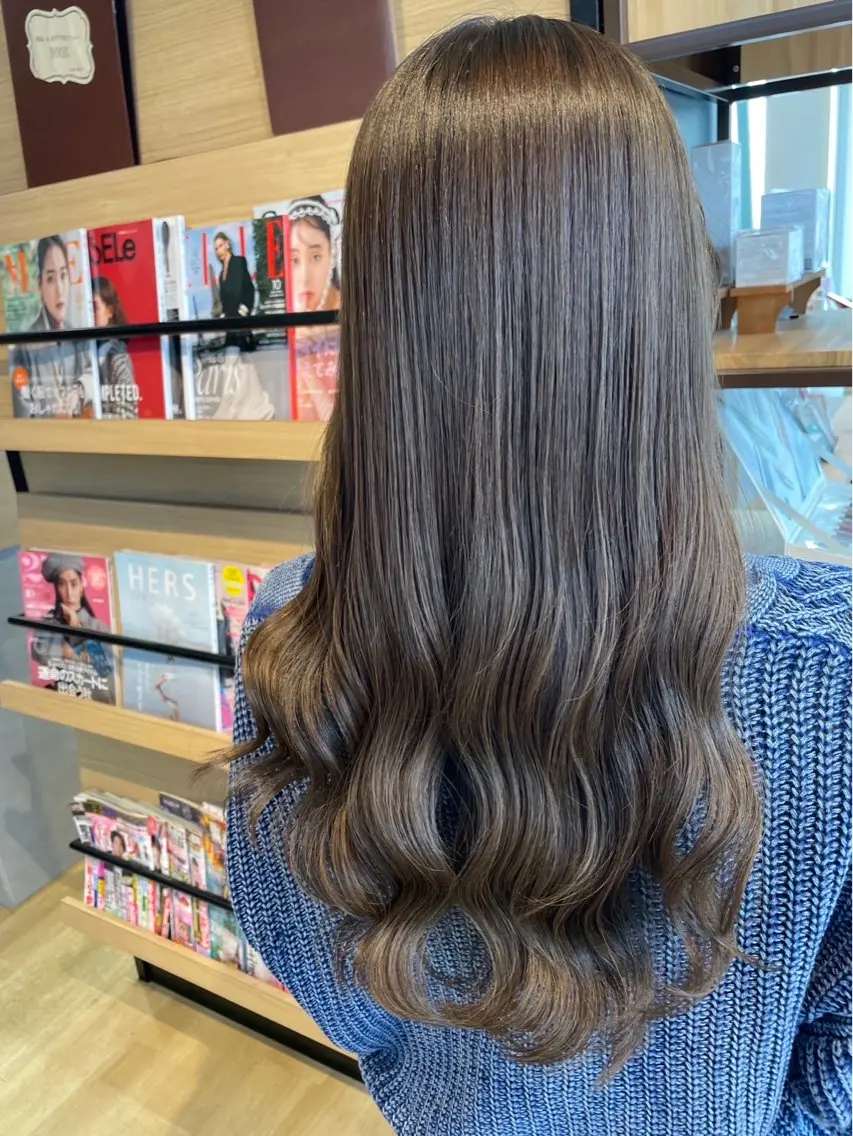 カラー 🟢似合わせカット/ ハセガワ🟢のヘアスタイル