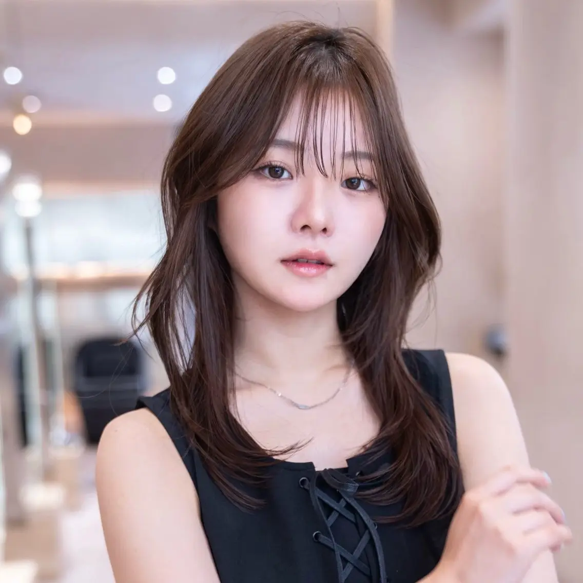 セミロング ボブ 顔まわりレイヤー 顔周りカット ハッシュカット 髪質改善 原宿/韓国/髪質改善 /レイヤー/ボブのヘアスタイル