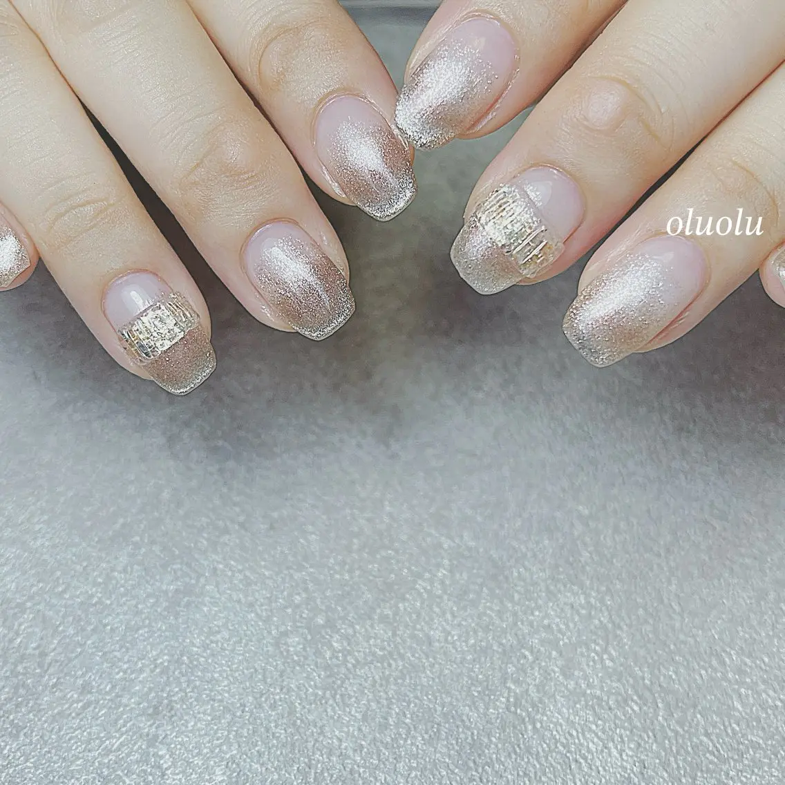 ネイル アートネイル グラデーション キラキラネイル マグネットネイル ニュアンスネイル ハンドネイル 大村 紬華のネイルデザイン