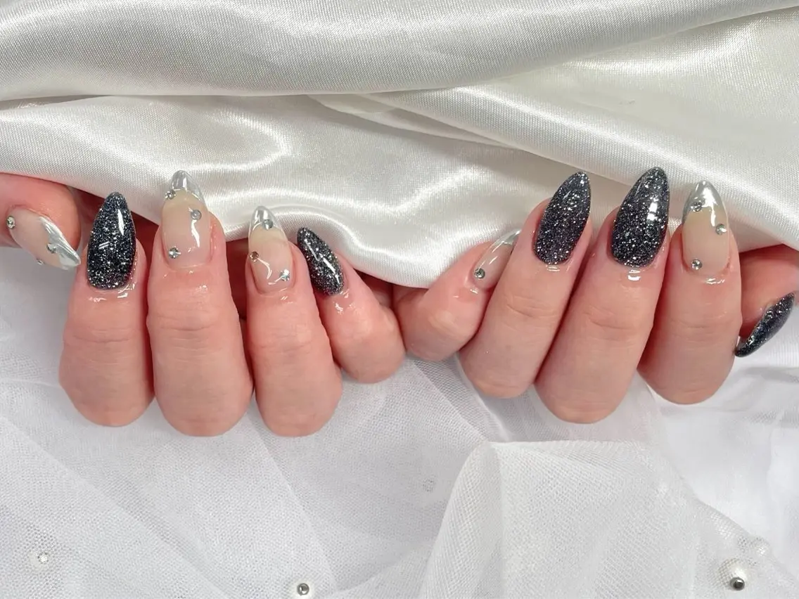 ネイル アートネイル ジェルネイル マグネットネイル 持ち込み パラジェル ハンドネイル Nail Neige🐈🌙のネイルデザイン