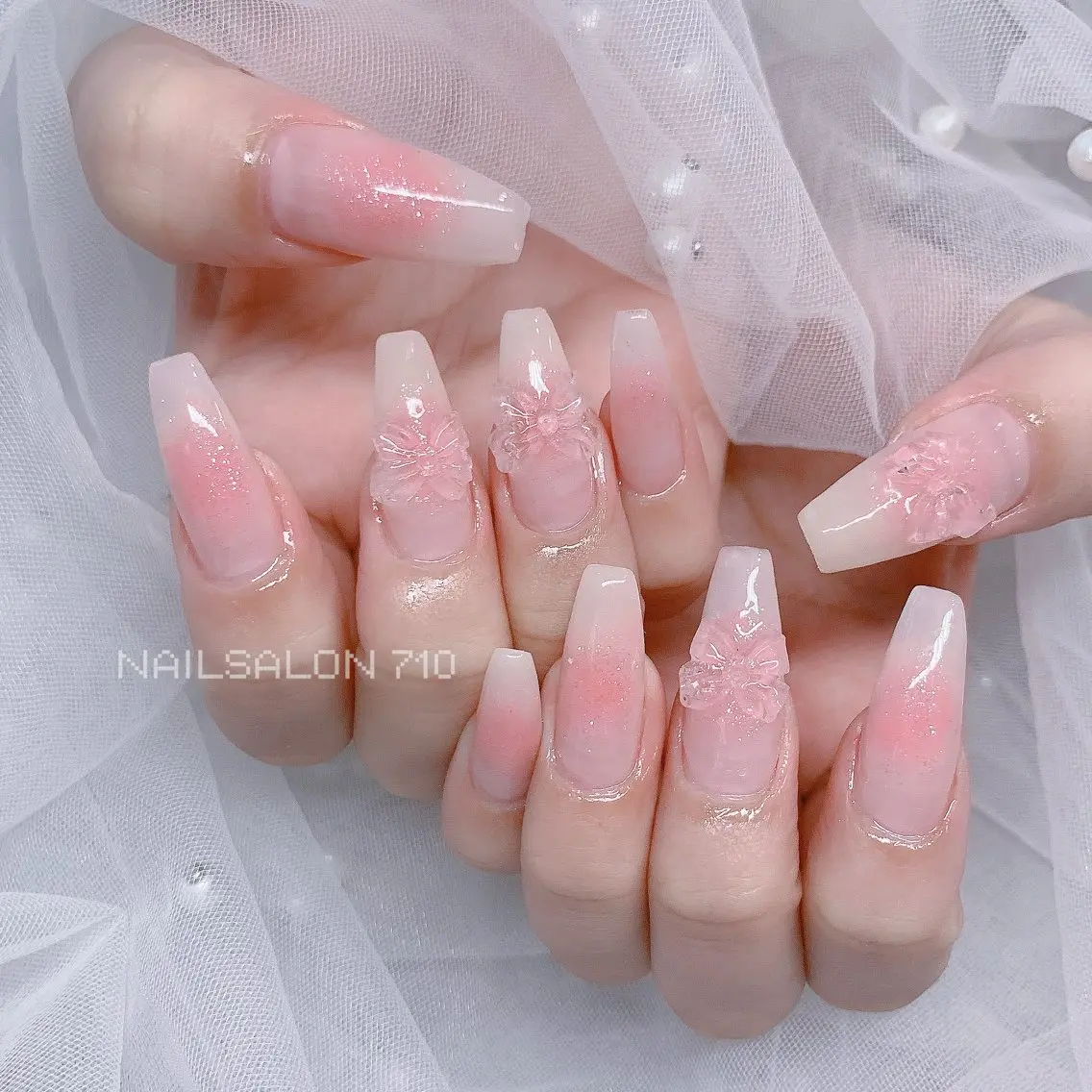 ネイル ハンドネイル フットネイル ナナイチゼロ I.Naoのネイルデザイン