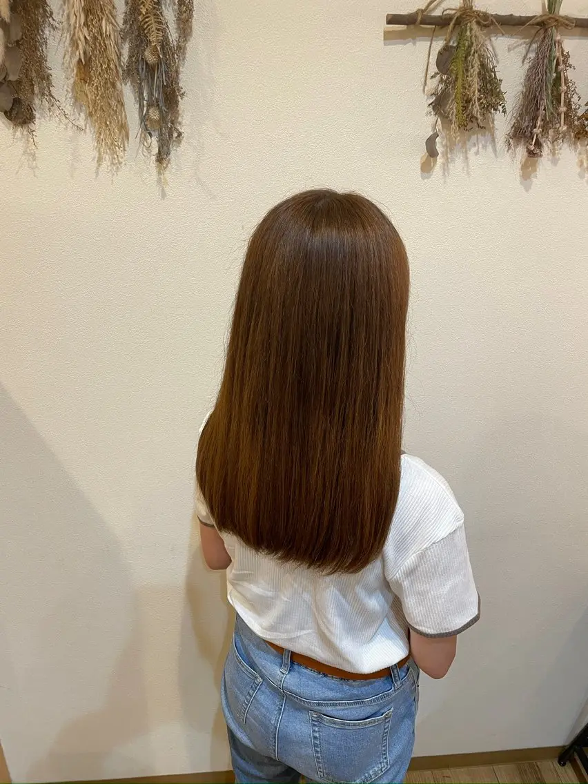 セミロング カラー 中村 樹菜のヘアスタイル