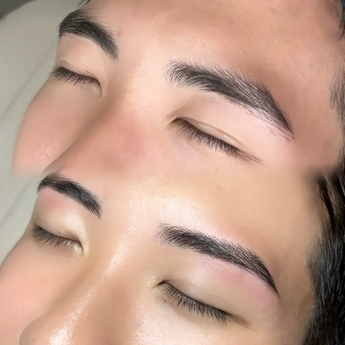 アイブロウ 梅田UNI BROW 凪咲🦋のマツエク・マツパデザイン