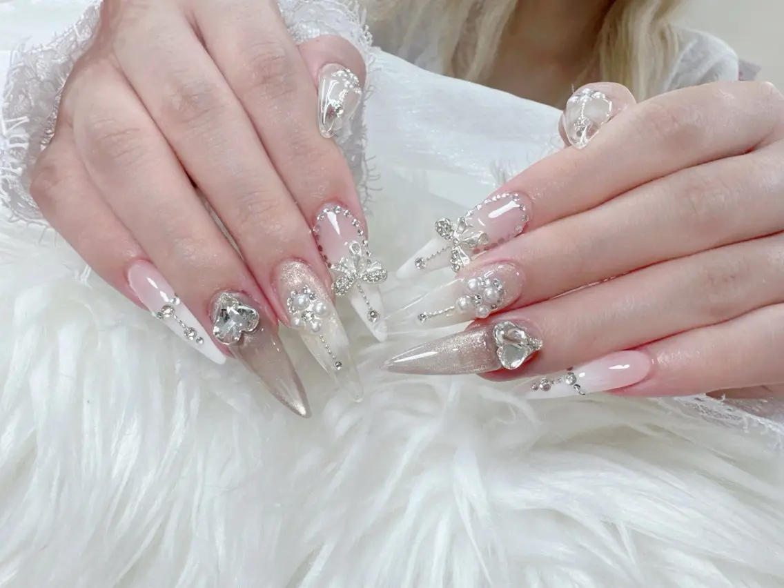 ネイル フットネイル フレンチネイル 韓国ネイル マグネットネイル ニュアンスネイル ハンドネイル ハンドケア Hara Nail 【持ち込みOK】のネイルデザイン