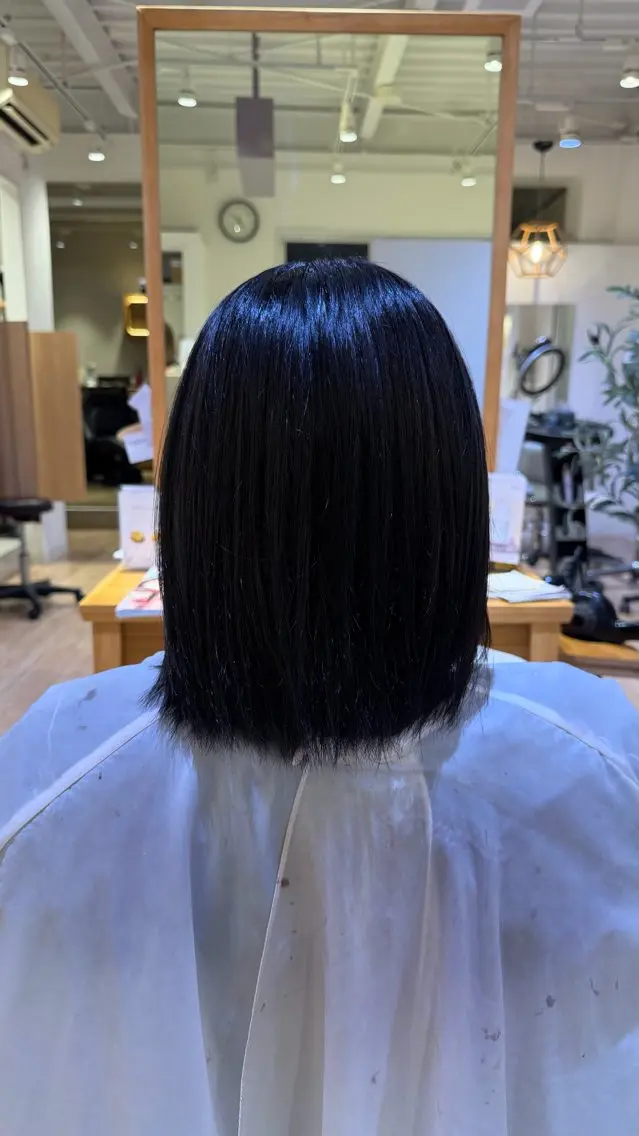 ミディアム ヘアカラー 砂川 瑠菜のヘアスタイル