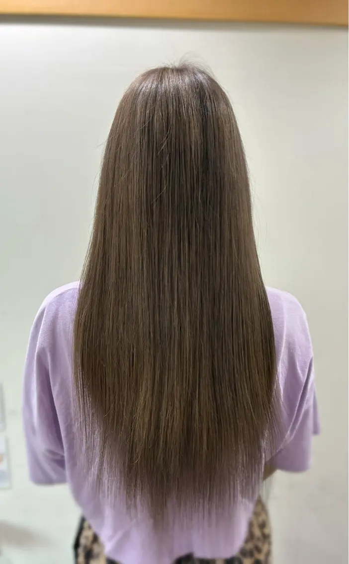 ロング カラー ブリーチ グレージュ 梅原 姫🍬🐰のヘアスタイル