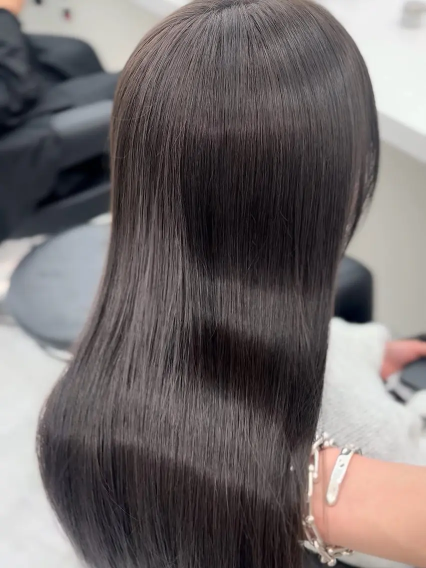ロング カラー ヘアカラー 藍斗│モテ透明感× 顔周りレイヤー🫧のヘアスタイル