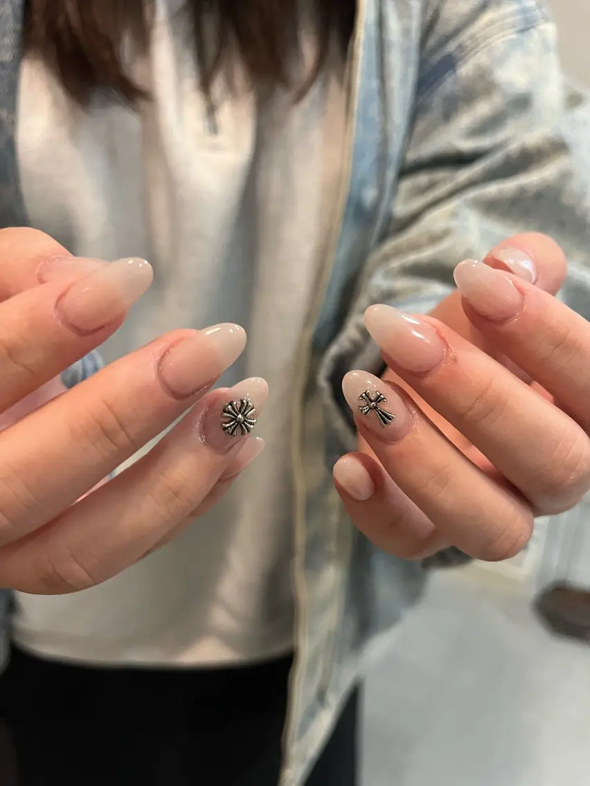 ネイル +vico Reiのネイルデザイン