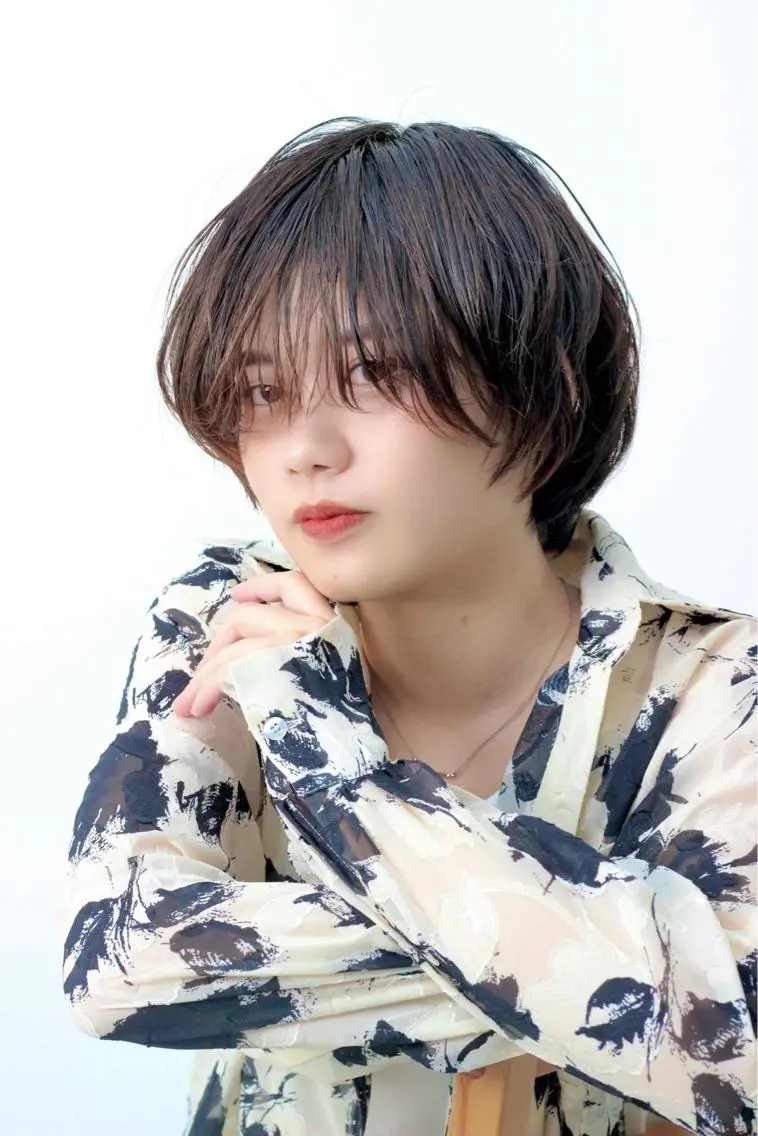 カット＋トリートメント無料　ブリーチ＋全体カラーの写真