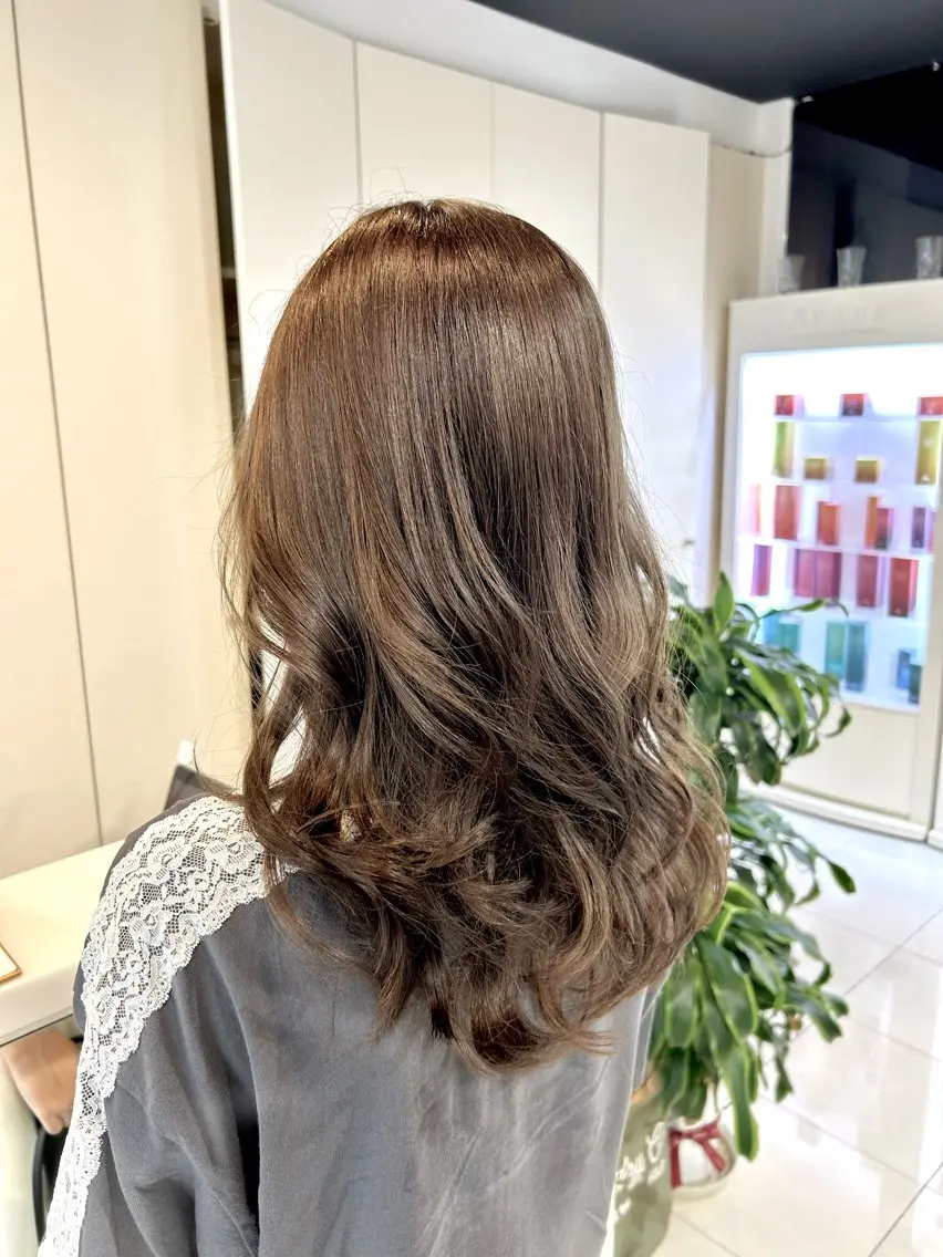 ロング カラー ブリーチ _ cocona.🎀のヘアスタイル