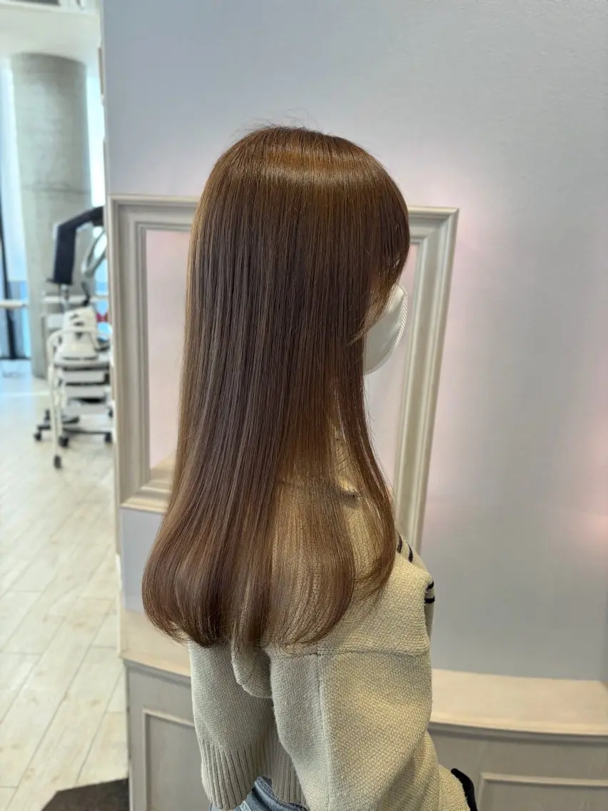 カラー ベージュカラー ブリーチ 透明感カラー グレージュ ハイライトカラー ヘアカラー サソウ ユリエ🥥のヘアスタイル