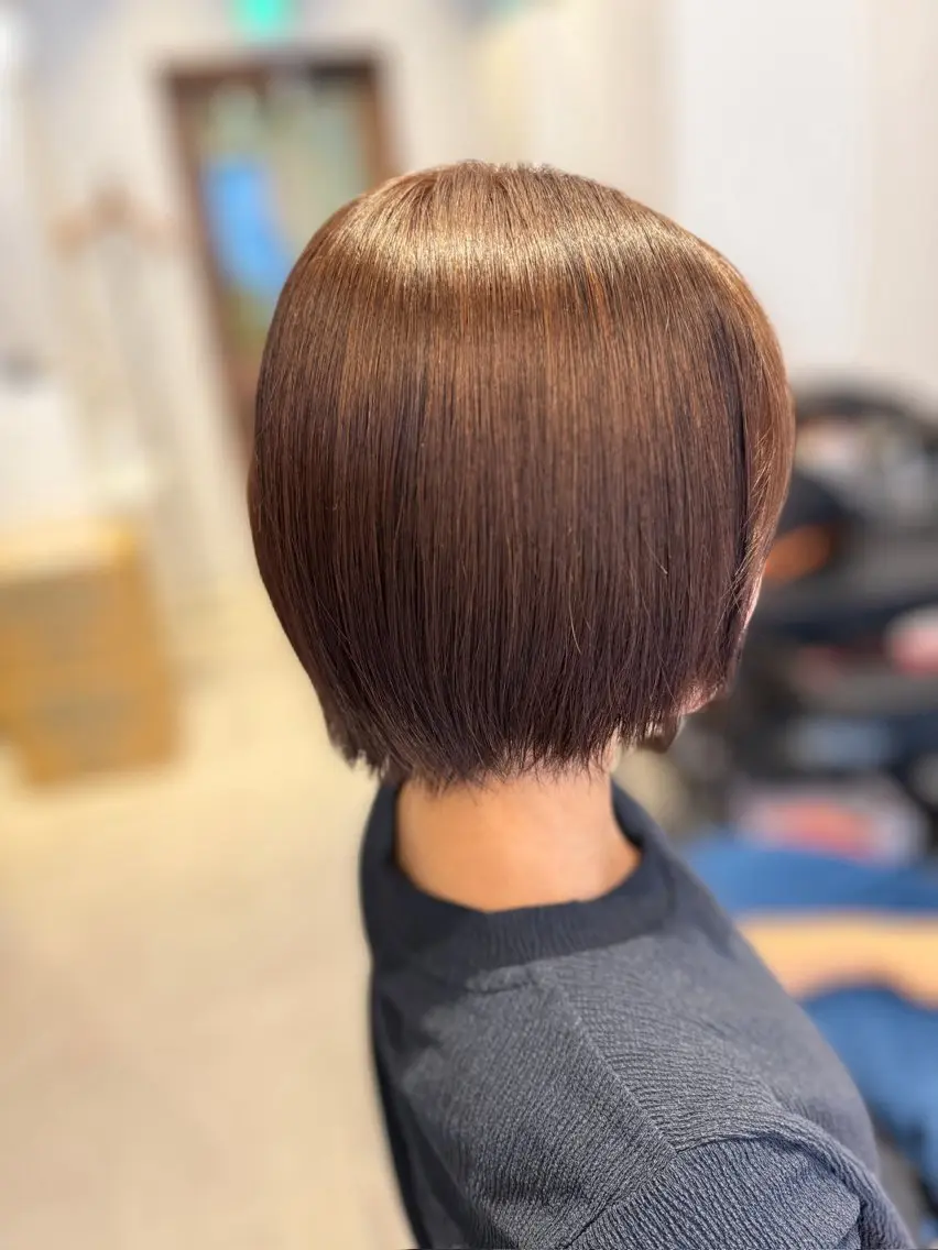 ショート カラー ベージュカラー ショコラベージュ ヘアカラー 高石 乃愛のヘアスタイル