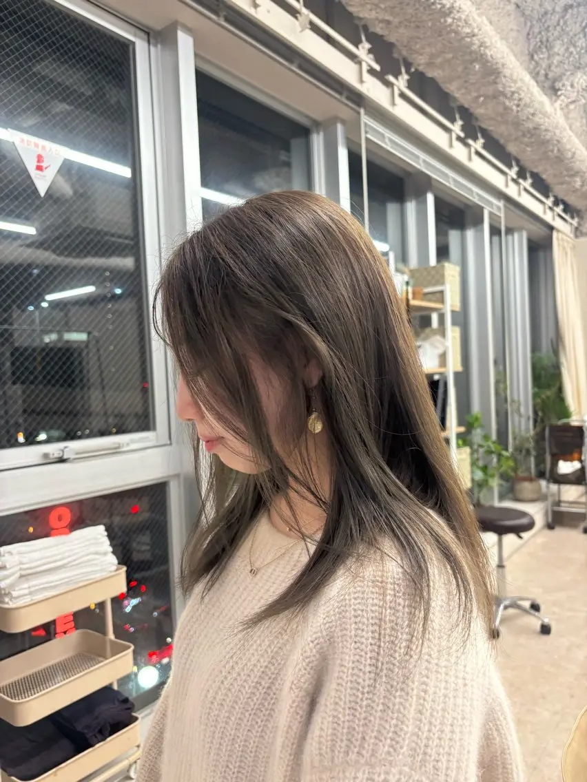 ミディアム ヘアカラー トリートメント 段野吾颯 ／ベージュカラーのヘアスタイル