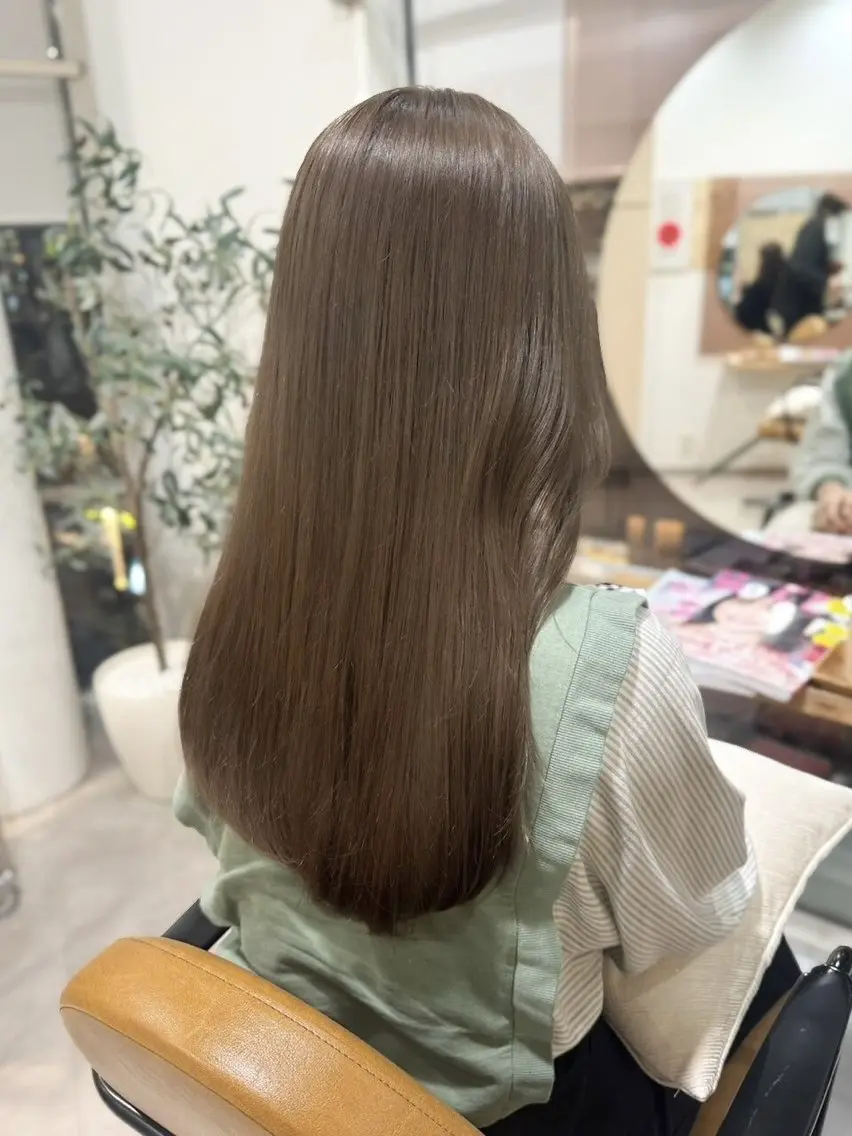 カラー ヘアカラー 本田 彩乃のヘアスタイル