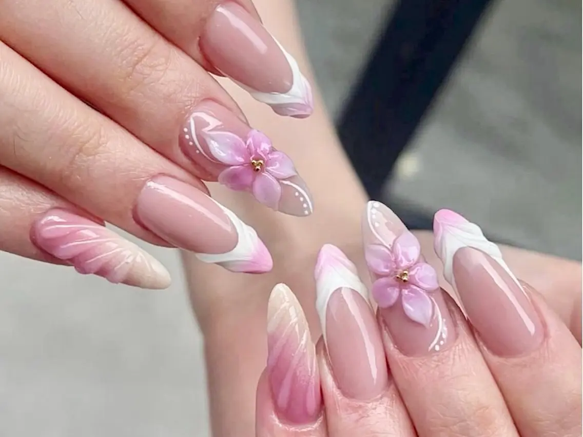 ネイル アートネイル ボルドー フレンチネイル ジェルネイル 氷ネイル・うるうるネイル ハンドネイル Yuki Nailsalonのネイルデザイン