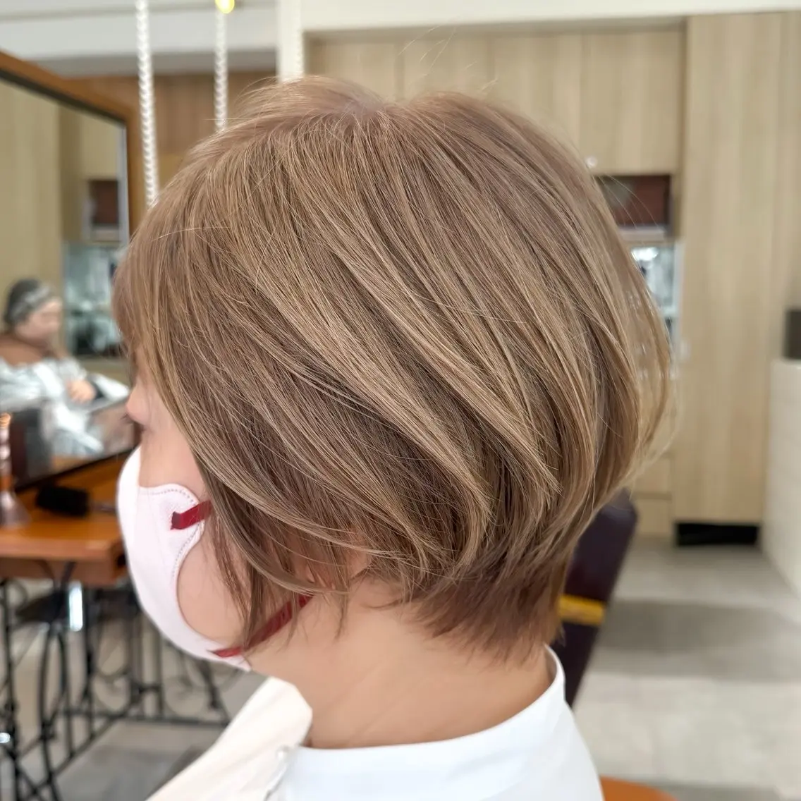 ショート カット ヘアカラー 桃井 達哉のヘアスタイル