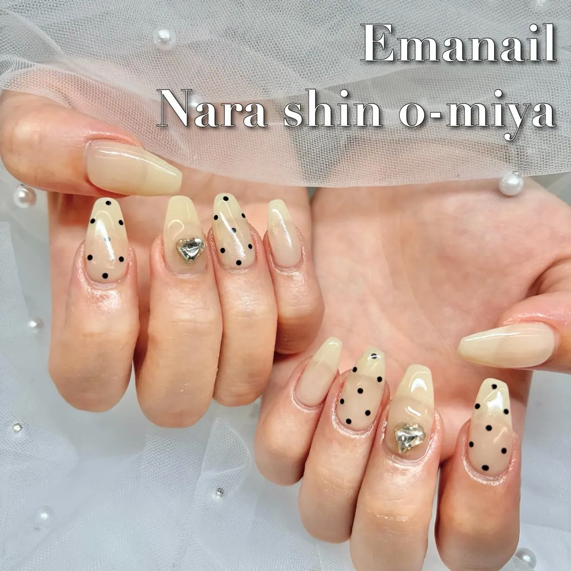 セミロング ハンドネイル Emanail🍑 momokaのネイルデザイン