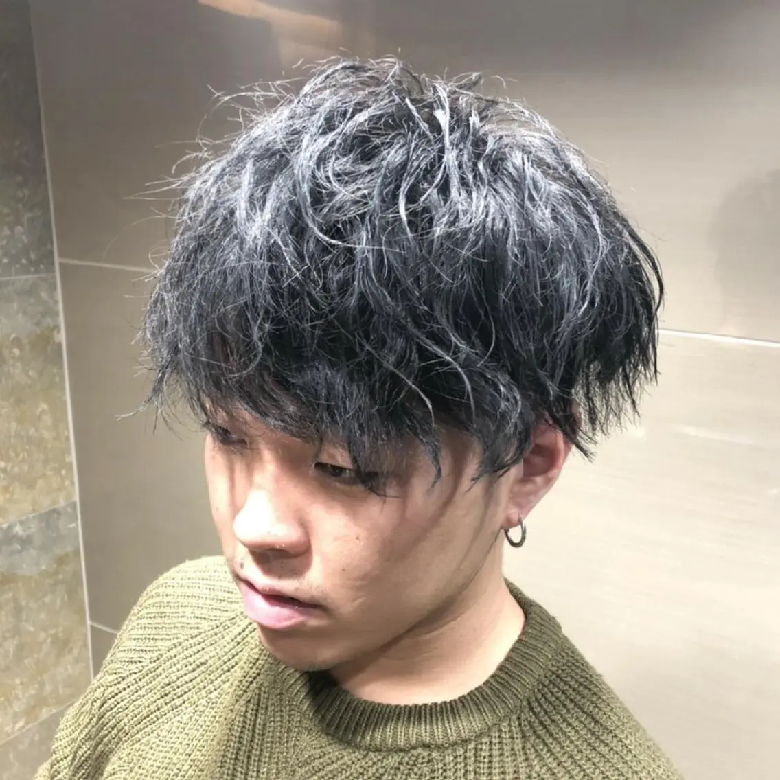 ミディアム パーマ ミディアムパーマ ツイストスパイラルパーマ スパイラルパーマ 餘野 翔舞のヘアスタイル
