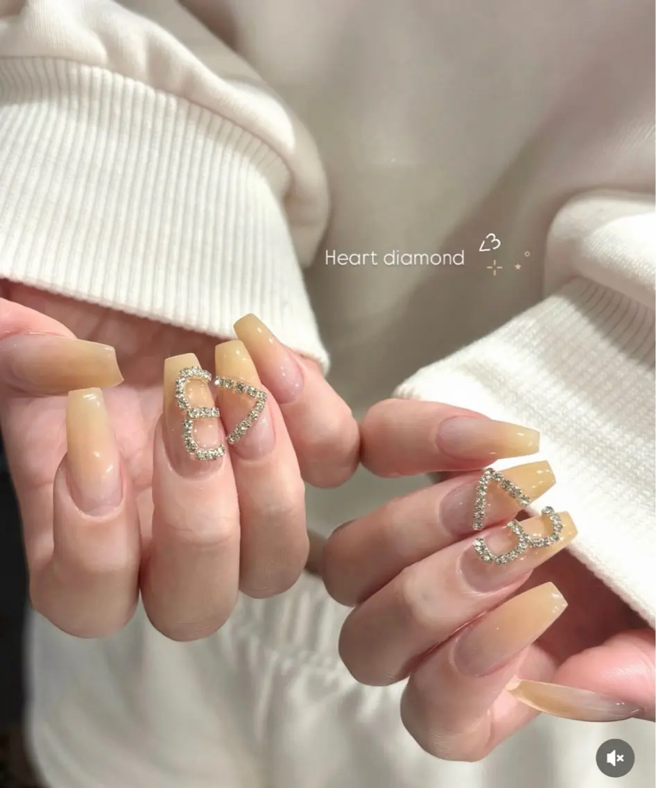 ネイル アートネイル チークネイル ドット フットネイル フレンチネイル 🌱Rina🎀 Mikaのネイルデザイン