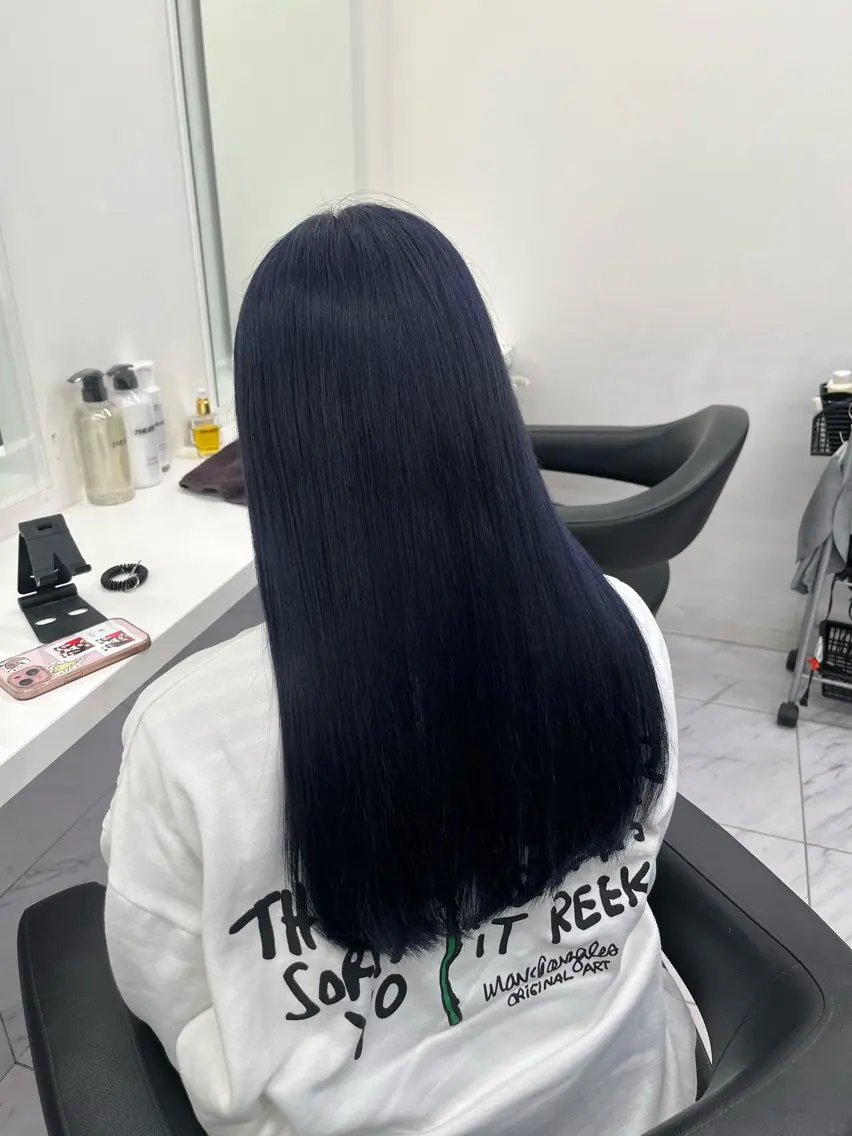 ロング ヘアカラー トリートメント ヘッドスパ ヘアセット 寒色/ベージュヘア ブリーチありMiOのヘアスタイル