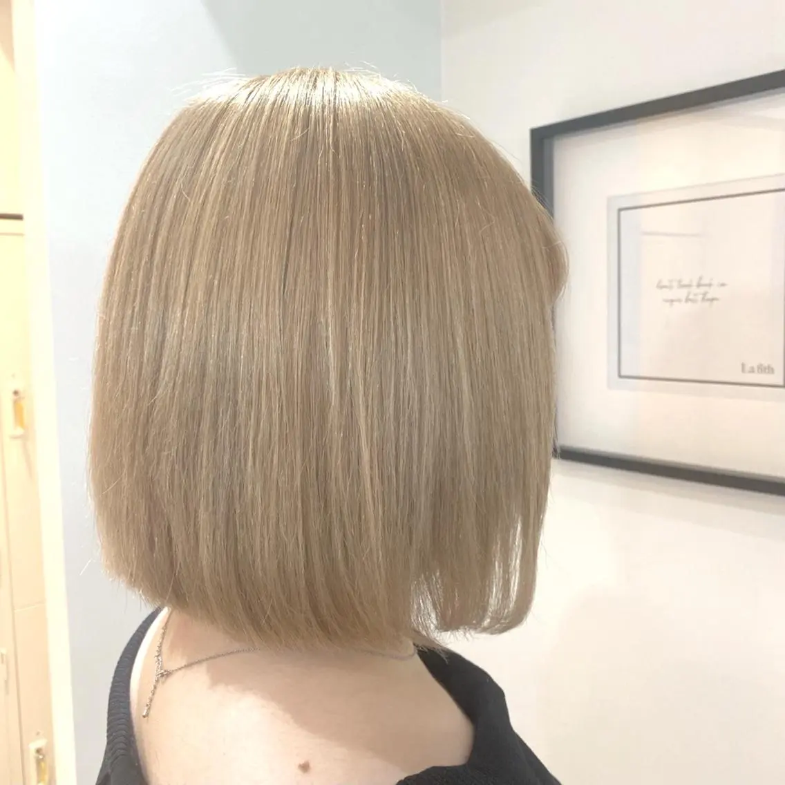 【ミニモ学割】前髪カット+ブリーチ+カラー+ベーストリートメント【学生限定】の写真