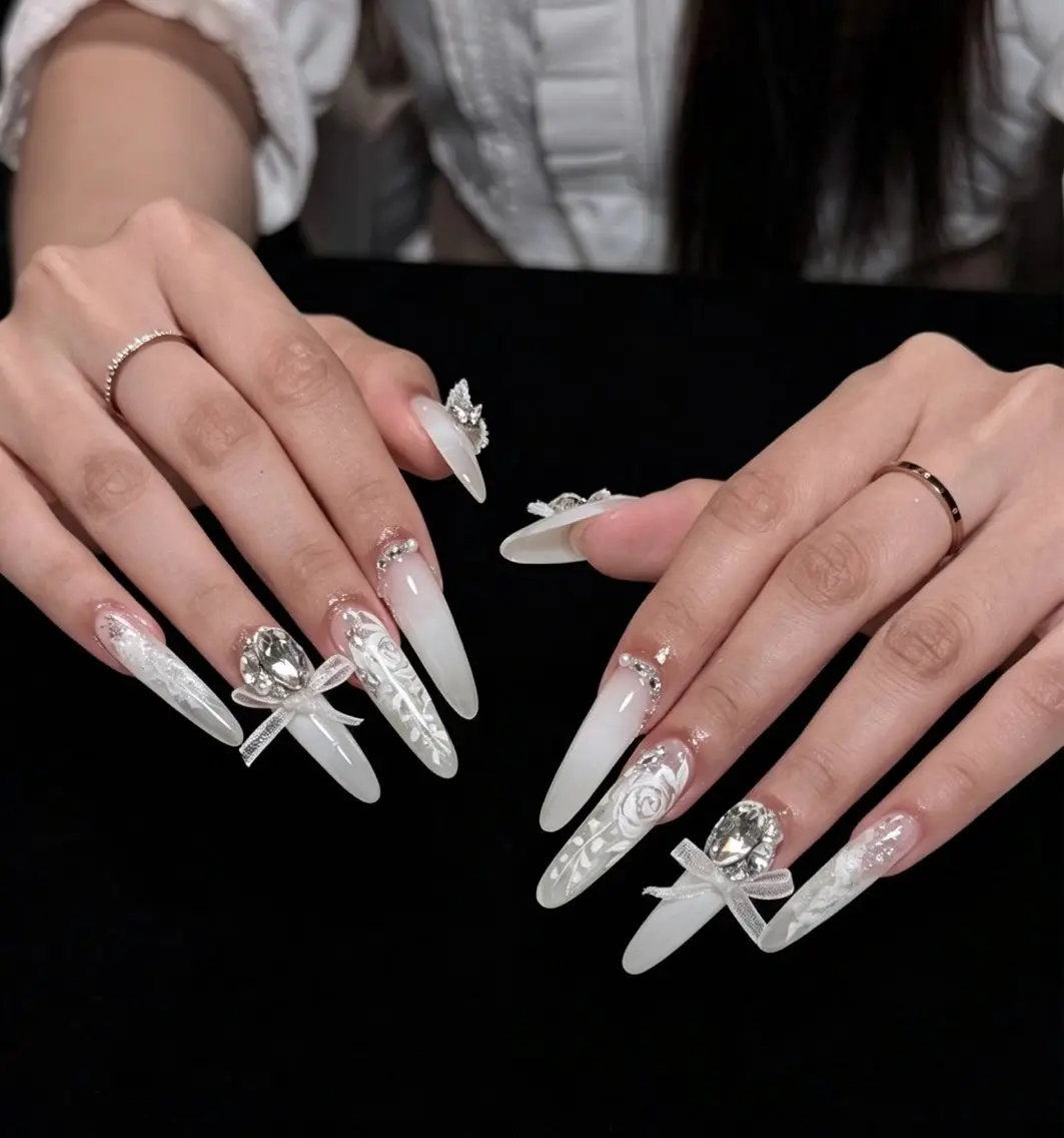 ネイル ハンドネイル Mika Nails 心斎橋のネイルデザイン