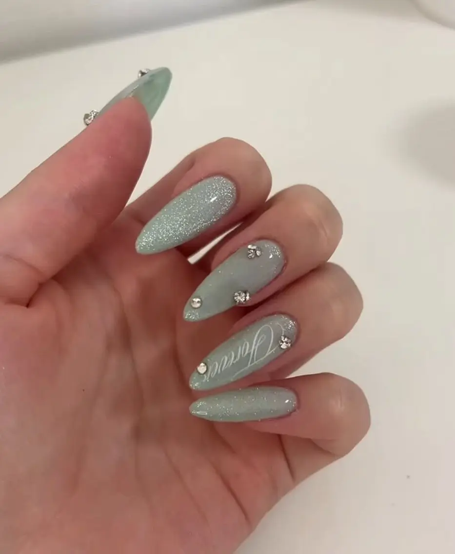 ネイル アートネイル ジェルネイル 韓国ネイル ニュアンスネイル 夏ネイル ハンドネイル ハンドケア Umee Nailのネイルデザイン
