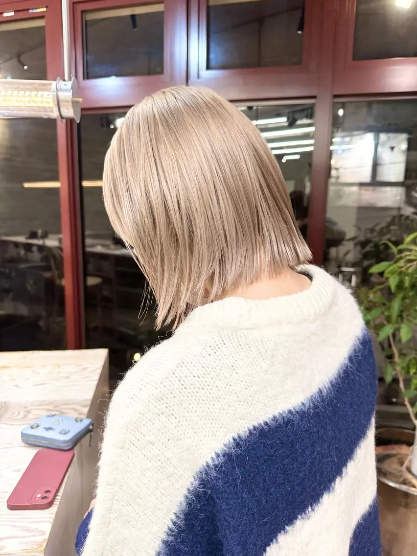 ショート カラー カット ヘアカラー トリートメント kai .のヘアスタイル