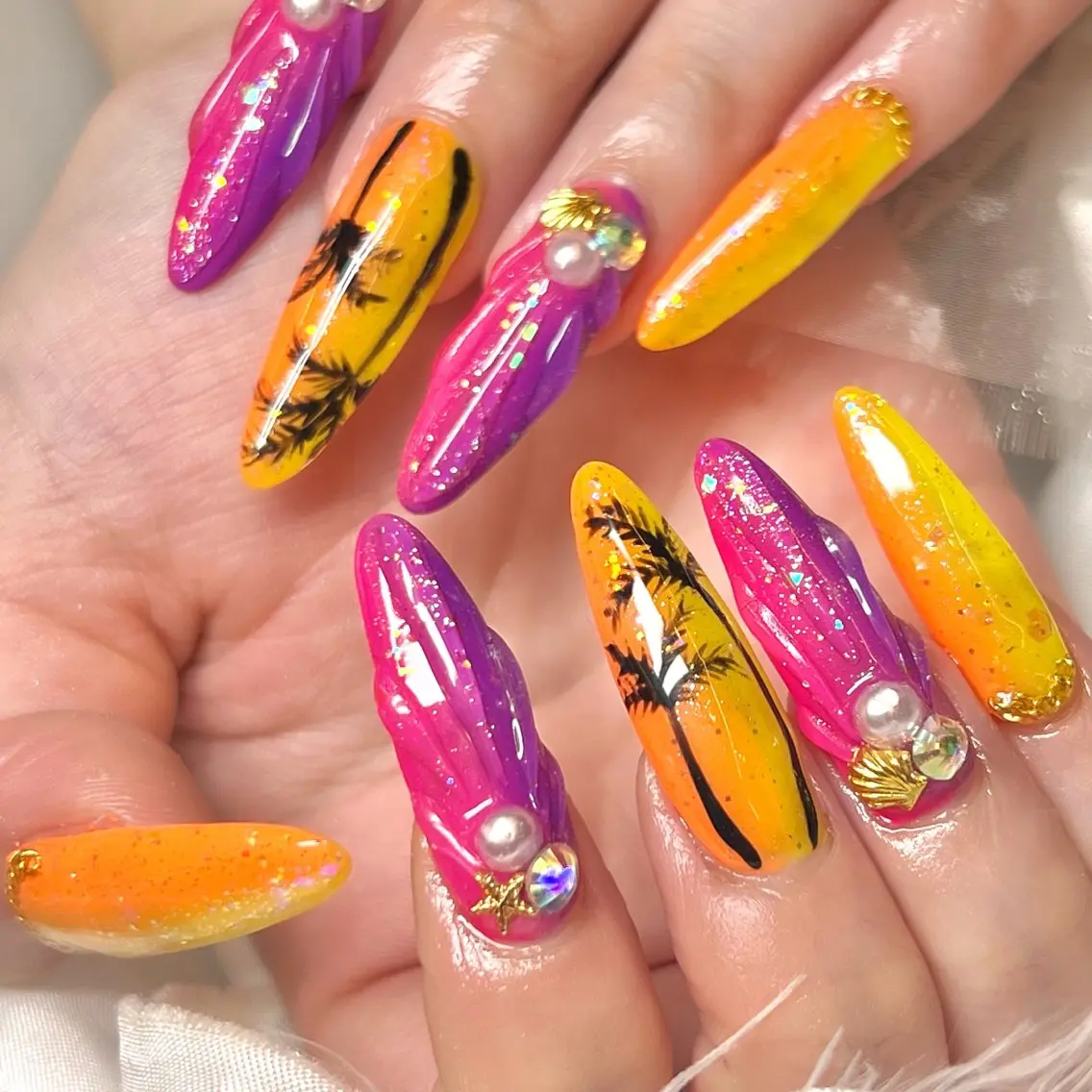 ネイル アートネイル オーロラネイル ジェルネイル 韓国ネイル ロングネイル ハンドネイル clover nailのネイルデザイン