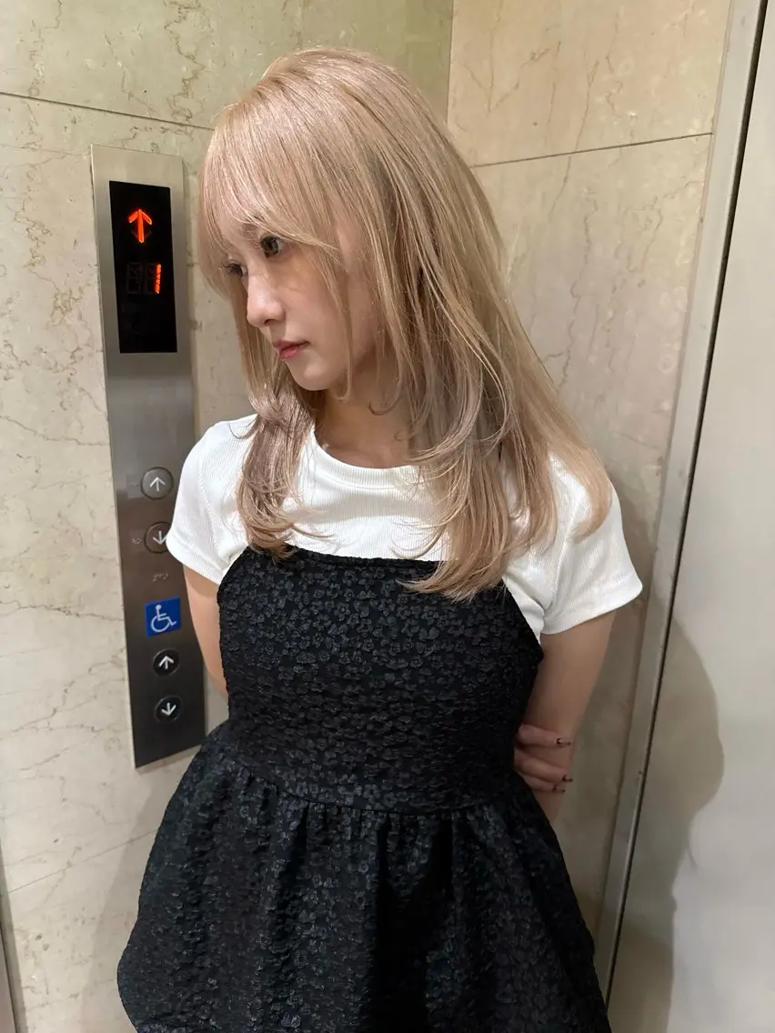 👾ブリーチリタッチ➕ワンカラー➕トリートメント/ケアブリーチの写真