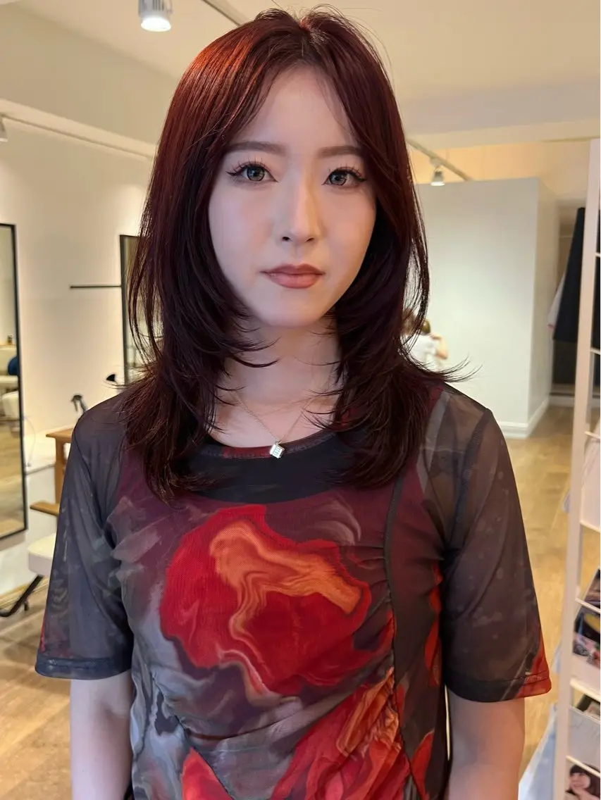 ミディアム カラー カット ヘアカラー トリートメント chika/天王寺/ 暖色カラー/レイヤーのヘアスタイル
