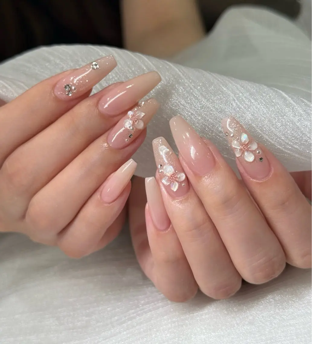 ネイル オーロラネイル ブルー チークネイル フットネイル フレンチネイル HANA NAIL ROOMのネイルデザイン