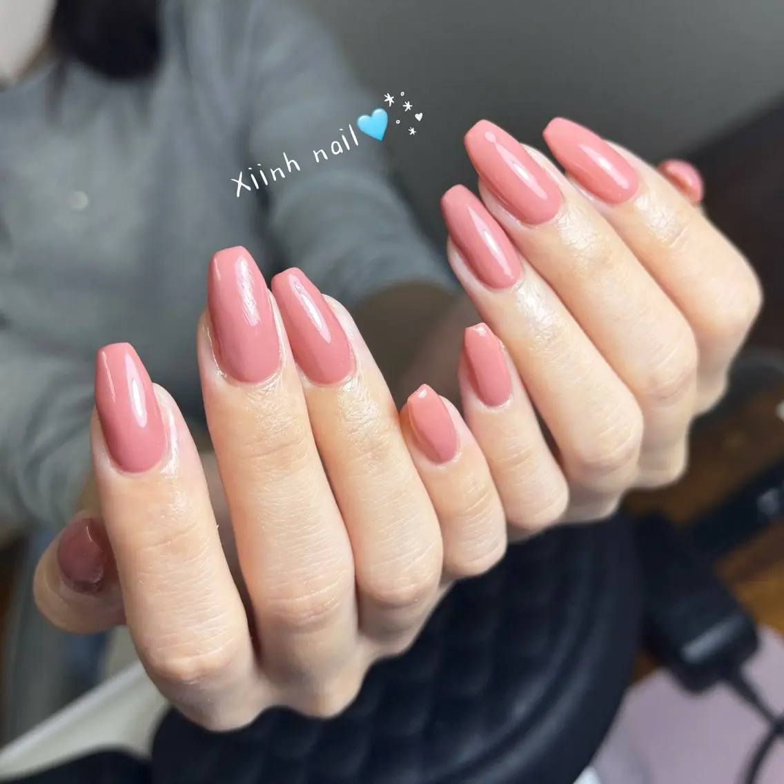 ネイル ブラウン チークネイル 桜ネイル 長さ出し フットネイル ハンドネイル XIINH NAIL SALONのネイルデザイン