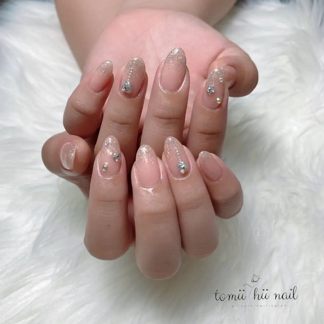 ネイル オーロラネイル フラッシュネイル グラデーション ラメ(グリッター) ラメグラデーション ハンドネイル tomii-hii -nailのその他イメージ