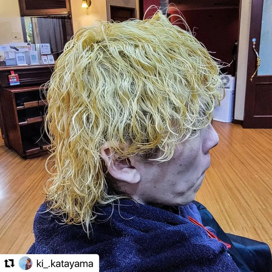 ミディアム カラー メンズ ミディアムパーマ メンズブリーチ メンズパーマ メンズツイストパーマ 波巻きパーマ 🩷Eny terrace🩷のヘアスタイル