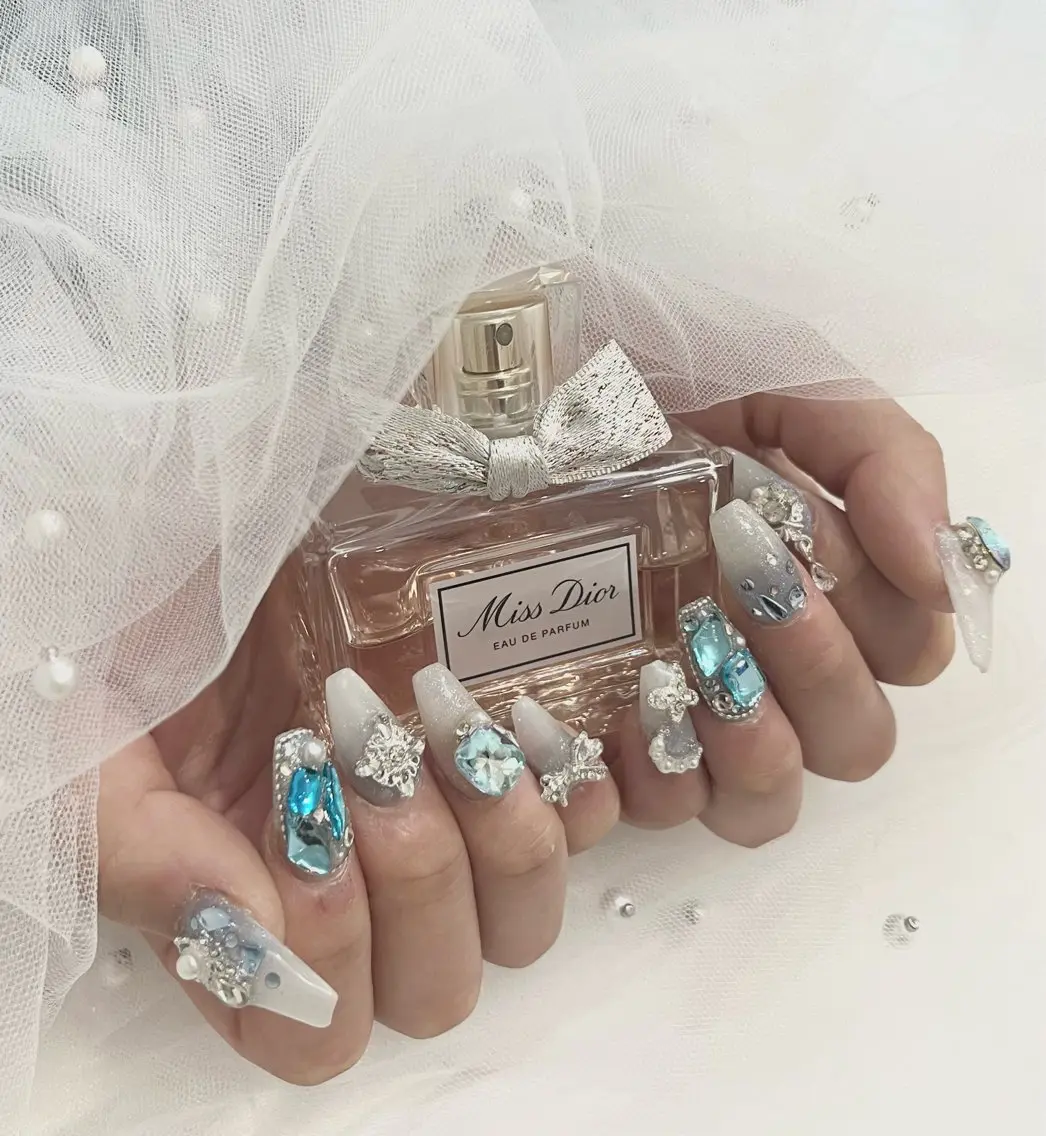 ネイル SALON ELVI.のネイルデザイン