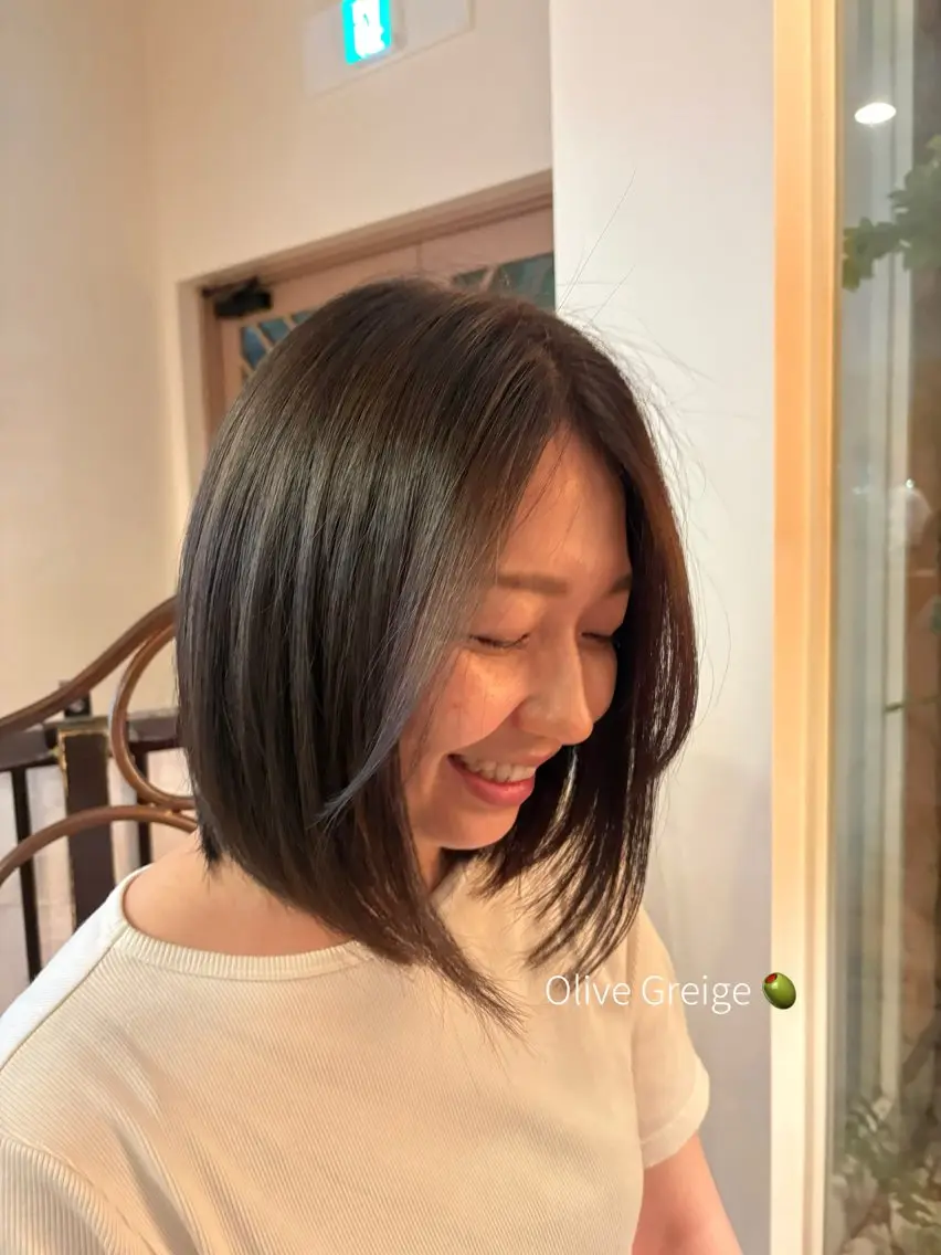 ミディアム ヘアカラー 佐藤 あやねのヘアスタイル
