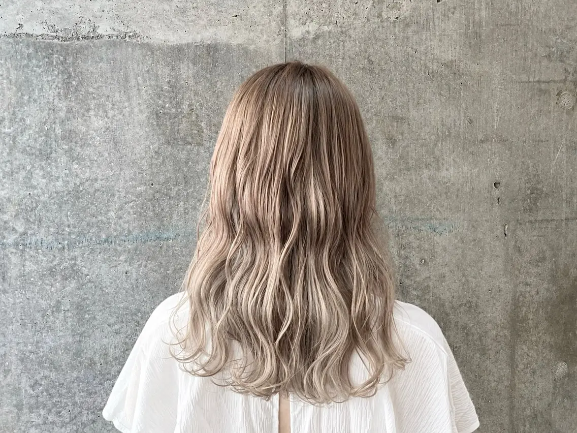セミロング カラー 蓮見友里 PiSTA/portのヘアスタイル